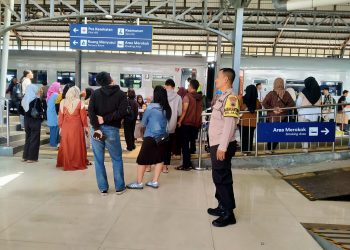 Berikan Keamanan Penumpang Arus Balik Lebaran Gunakan Kereta Api, Polresta Surakarta Siagakan Personil di Stasiun