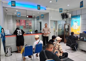 Jelang Idul Fitri, Polresta Surakarta Terjunkan Bhabinkamtibmas Sambangi Bank di Wilayah Binaan Guna Berikan Pesan Kamtibmas