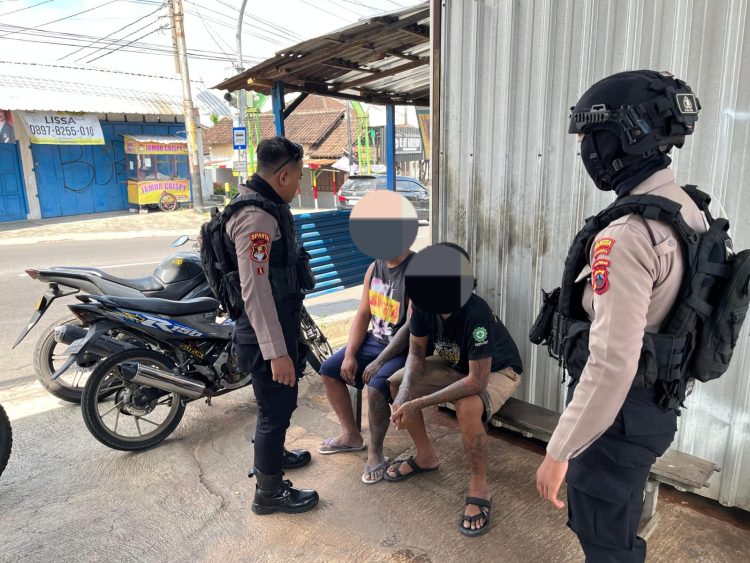 Dua Warga Pesta Miras di Depan SPBU Mojosongo Diamankan Tim Sparta Samapta Polresta Surakarta