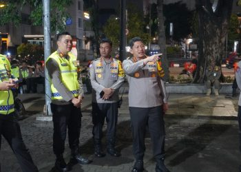 Pastikan Pengamanan Nataru Optimal, Kapolresta Surakarta Rutin Cek Pos Pelayanan Ops Lilin Candi 2025