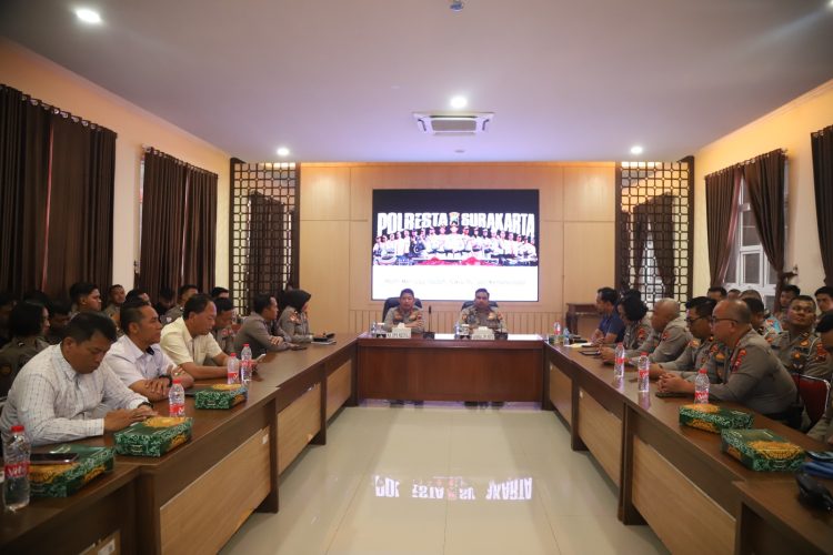 Jelang Nataru 2025–2026, Polresta Surakarta Gelar Latihan Pra Operasi Lilin Candi 2025